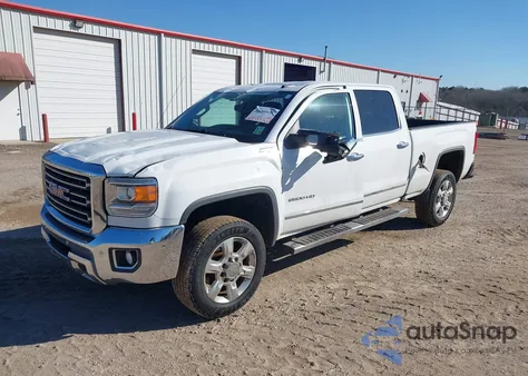 2017 GMC Sierra 2500Hd Slt z USA, uszkodzony, nr VIN 1GT12TEG1HF138774